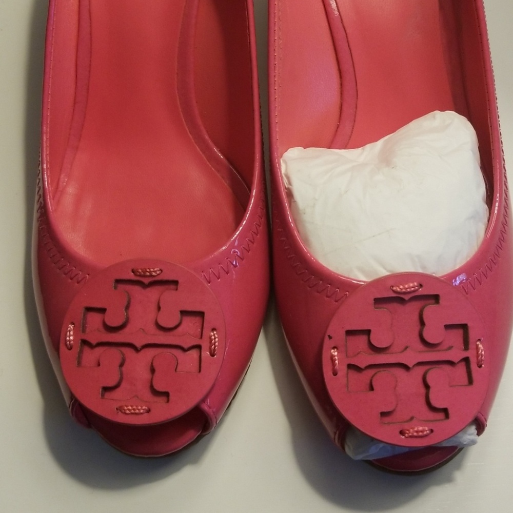 Tory burch pink shoes